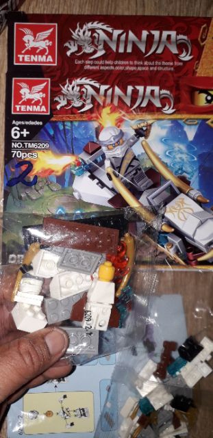 Lắp ráp 1 hộp LegoNinja quái thú TM6209 có nhiều chi tiết bằng nhựa ABS