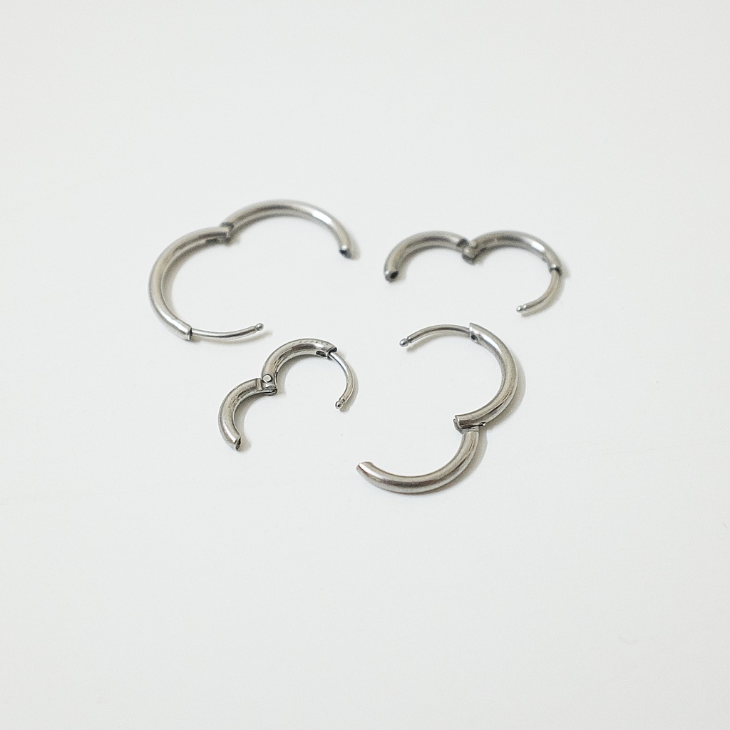 Khuyên Tai Tròn Hoop Nhiều Size Dày 1.6MM  Unisex Titanium Julies Box 66 Bông Tai Titan Nam