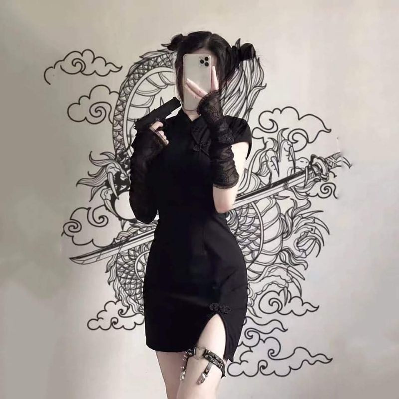 Sườn xám ôm body hai màu đen và đỏ thời trang dành cho nữ