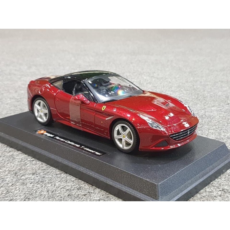 Xe Mô Hình Ferrari California T Closed Top 1:24 Bburago (Đỏ)