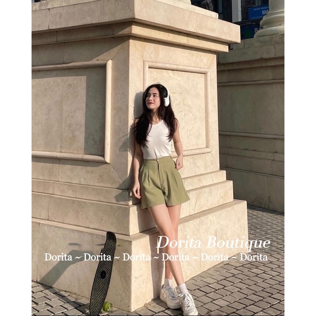 Quần short vải cạp cao cài cúc basic, Quần short lưng cao Hàn Quốc - Dorita Boutique