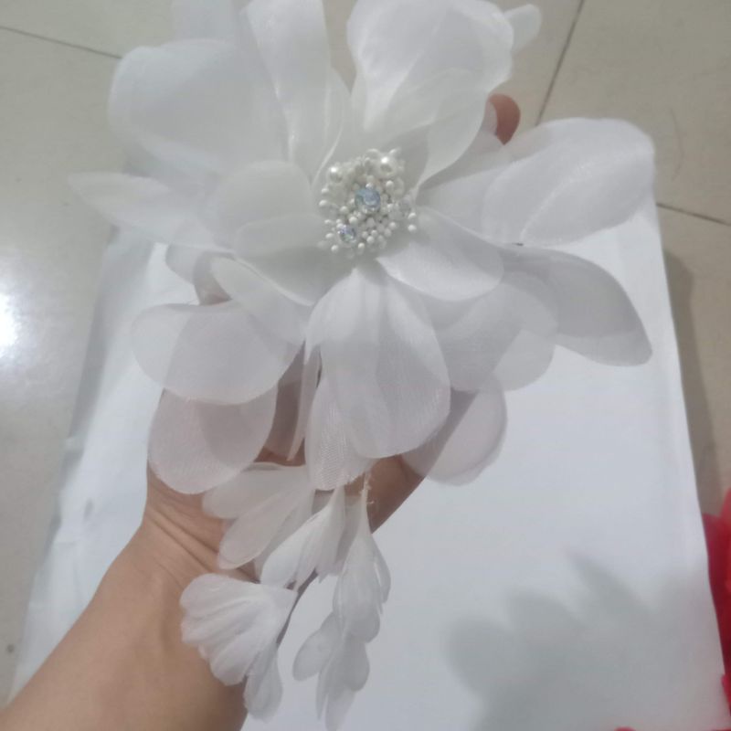 Hoa Cài Áo Cỡ Lớn Cao Cấp Có Ghim Cài Sẵn