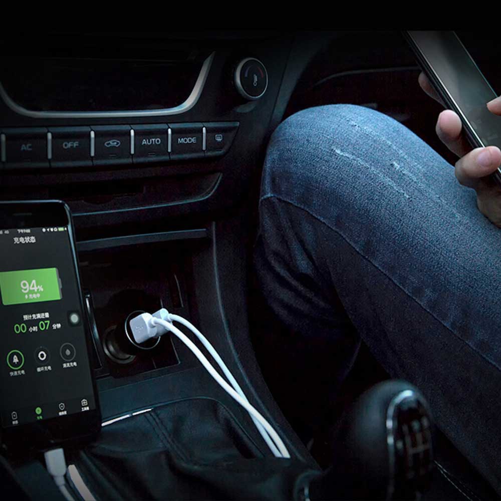 Củ Sạc Nhanh Ô Tô Xiaomi ZMI AP621 2 Cổng 18W có đèn hiển thị