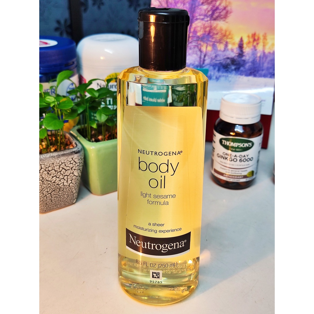 Dầu dưỡng thể Neutrogena Body Oil Light Sesame Formula (250ml)