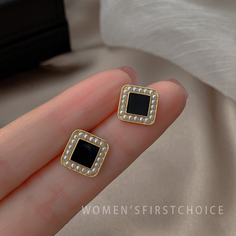 Đôi bông tai hình vuông đính ngọc trai thời trang cho nữ