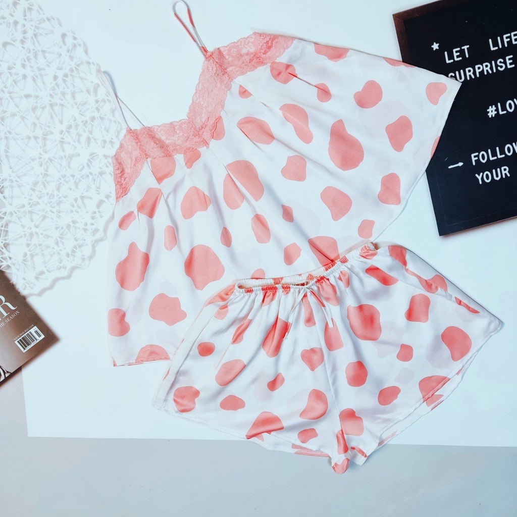 Đồ Ngủ Nữ Sexy Hai Dây Phối Ren Xếp Ly Trước Cổ Họa Tiết Bò Sữa Dễ Thương - Linqu Sleepwear