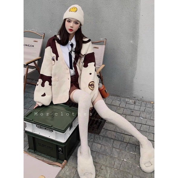 Áo cadigan len 13de marzo lưng đính gấu bông
