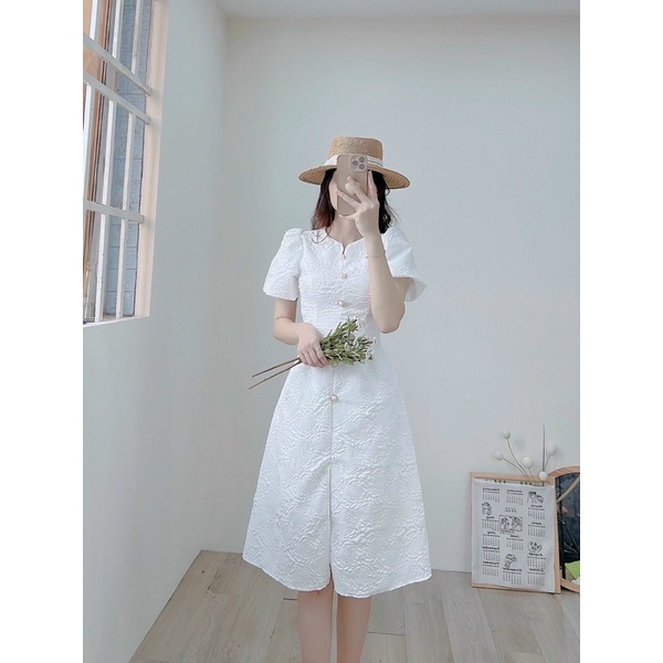Đầm Váy Gấm Xốp Trắng Nút Ngọc Tay Phồng | Smide Clothing
