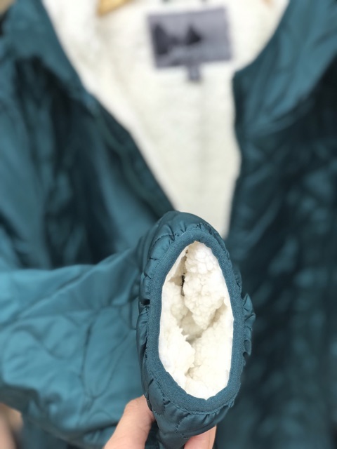 Áo trần trám lót lông cừu xuất mỹ màu xanh cổ vịt