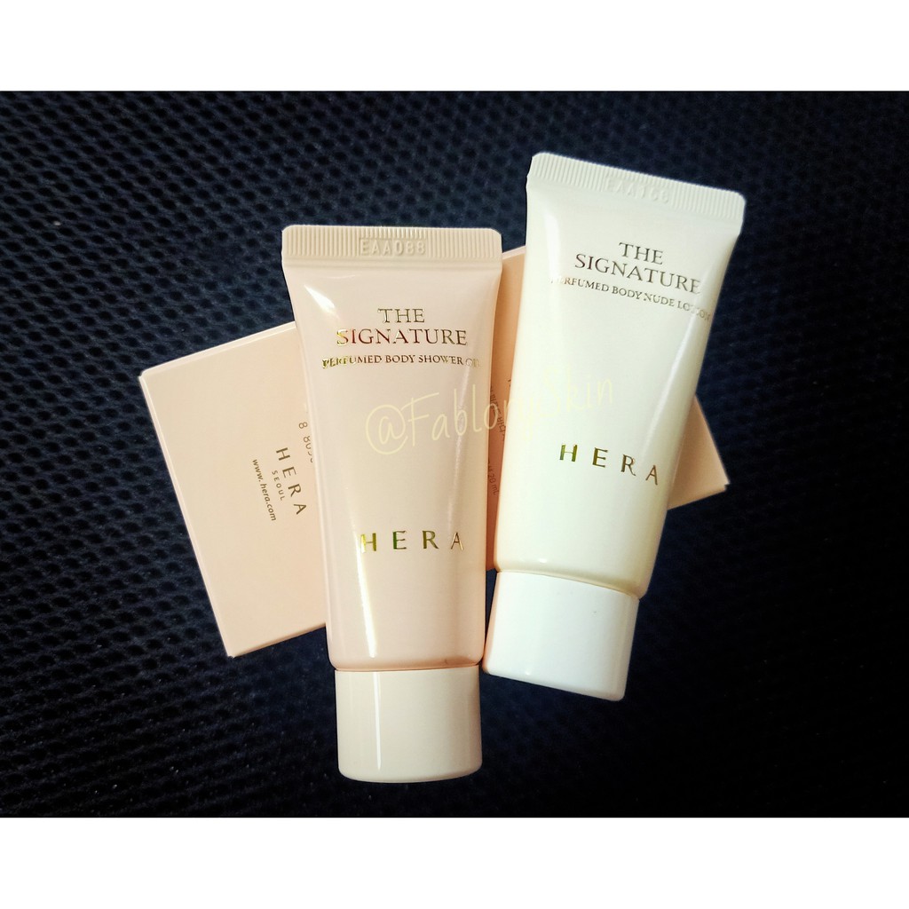 COMBO DẦU TẮM VÀ SỮA DƯỠNG BODY HƯƠNG NƯỚC HOA PHÁP - HERA THE SIGNATURE 20mlx2chai (Date 2023)