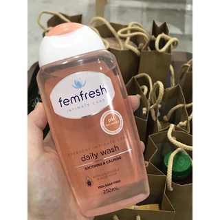 FEMFRESH Dung dịch vệ sinh phụ nữ 250ML