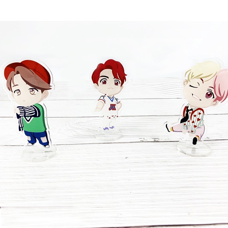 Standee BTS chibi tượng acrylic mẫu pop up store