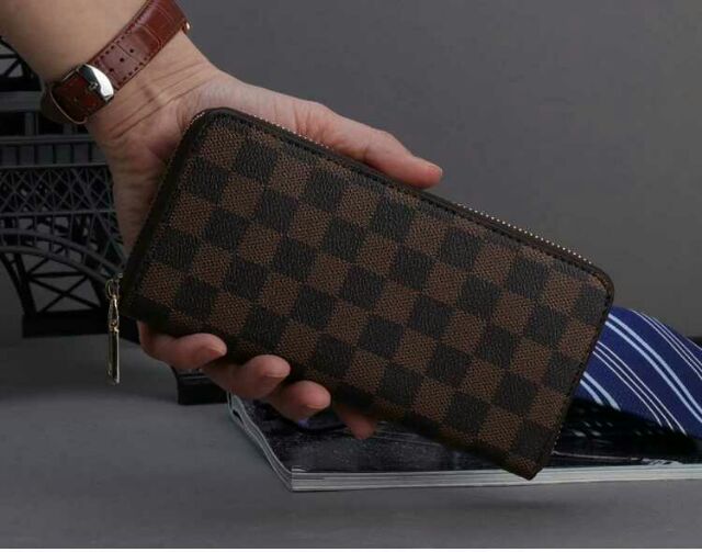 Ví cầm tay VL chất lượng siêu cấp | BigBuy360 - bigbuy360.vn