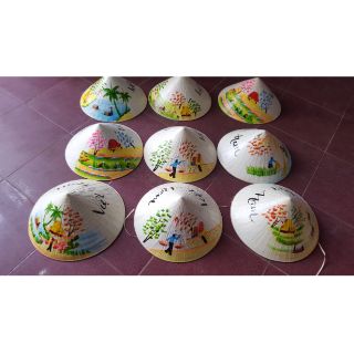 Nón lá vẽ tranh phong cảnh quê hương VN giao hỏa tốc. )