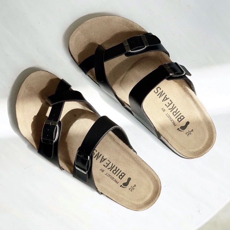 - DÉP XỎ NGÓN DA PU MÀU ĐEN UNISEX