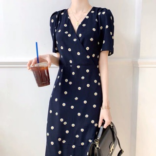 {order bigsize,L-4xl}Váy cổ đáp chéo hoa nhí