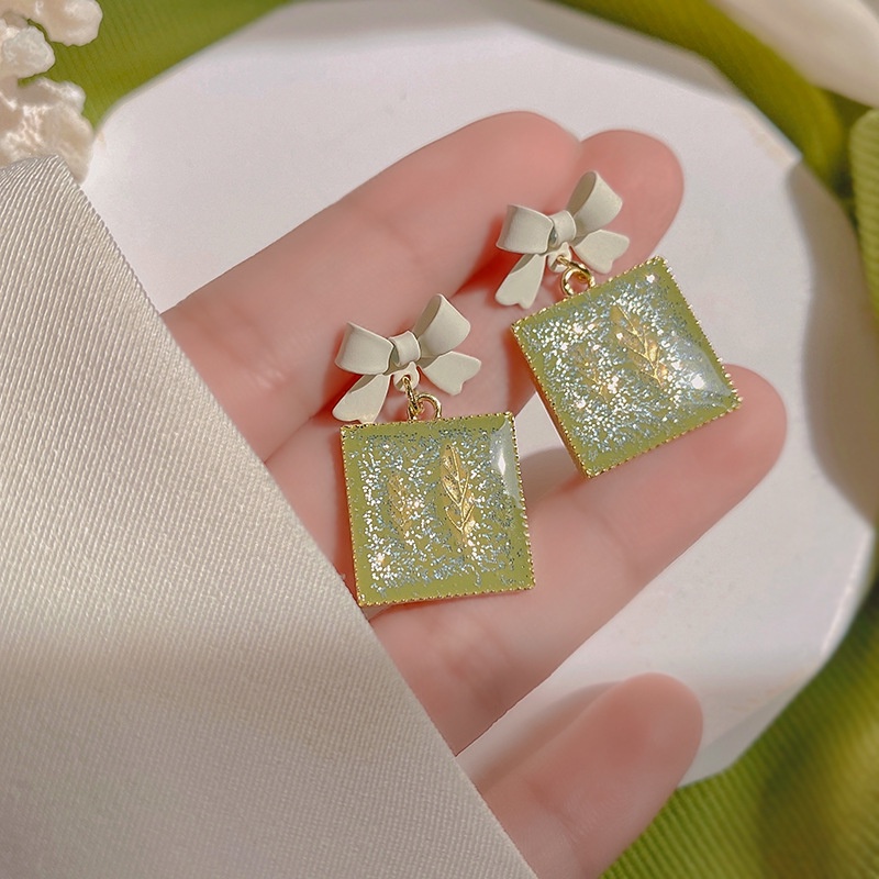 Khuyên Tai Hình Học Đính Nơ Màu Xanh Lá Cây Phong Cách Retro Nữ Tính Ngọt Ngào