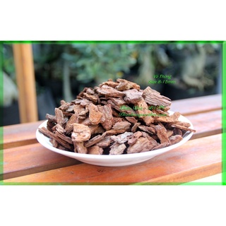 Vỏ thông đã qua xử lý, đem về trồng liền loại đẹp, đều,không vụn, gói 1 ký