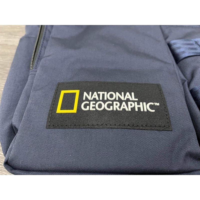 Cặp NATIONAL GEOGRAPHIC