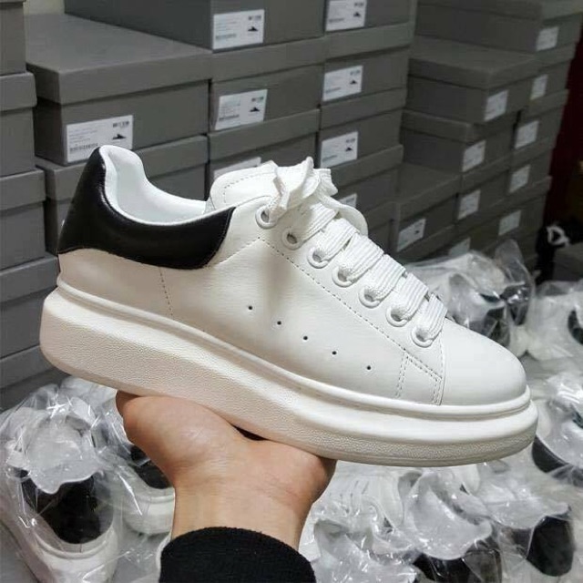 Giày thể thao nam nữ- MQ full hộp+phụ kiện+tất khử mùi | BigBuy360 - bigbuy360.vn