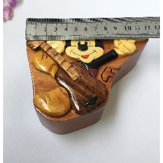 HỘP BÍ MẬT MICKEY