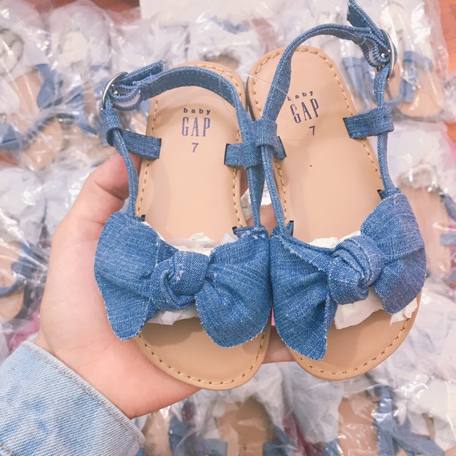 Sandal baby Gap xuất xịn cho bé