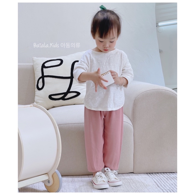 Quần dài chống muỗi cho bé trai bé gái Batala Kids quần bomber đũi bo gấu cho bé mặc mùa thu từ 10-25kg (1-7 tuổi)