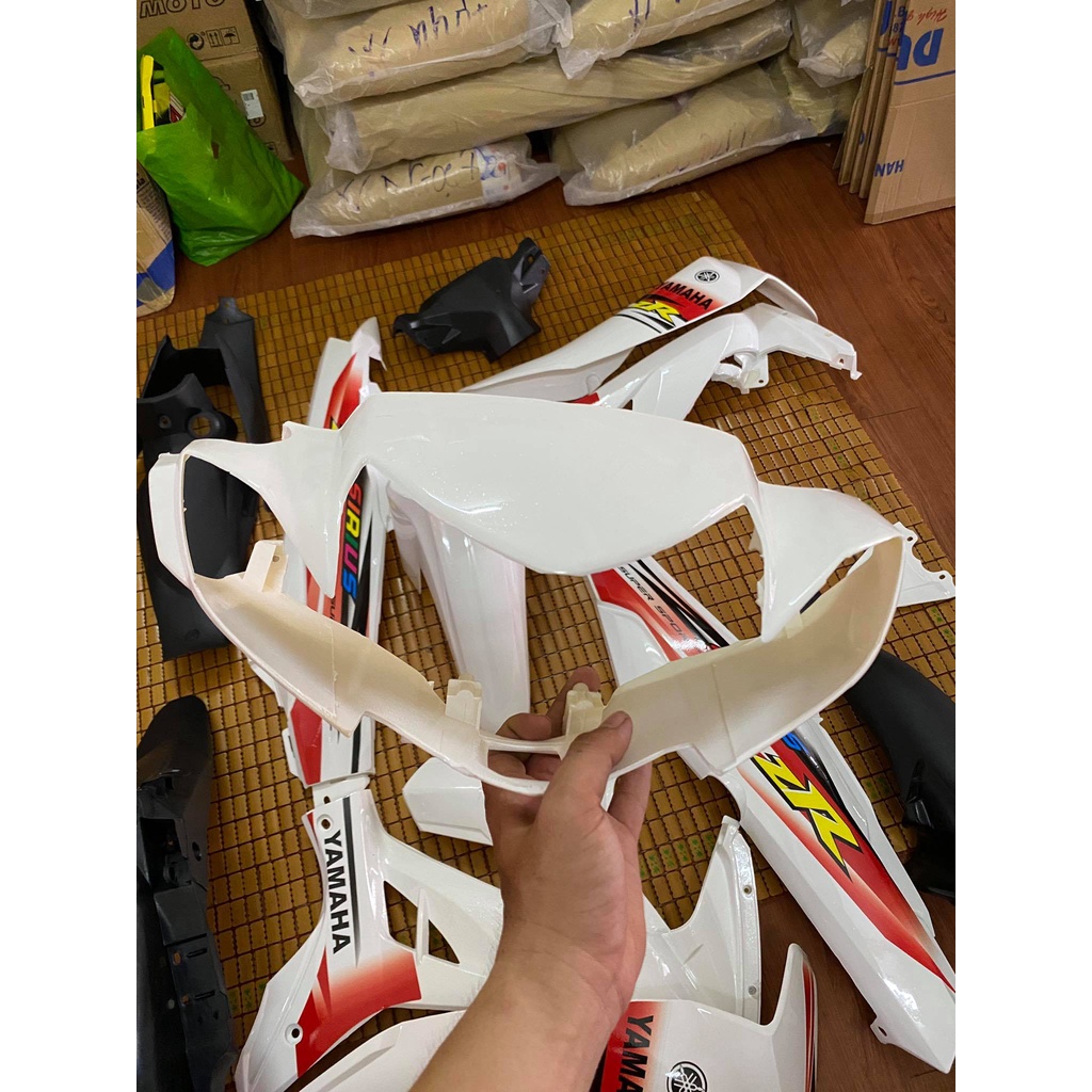 Dàn áo Sirius hàng Việt Nam loại 1 màu trắng