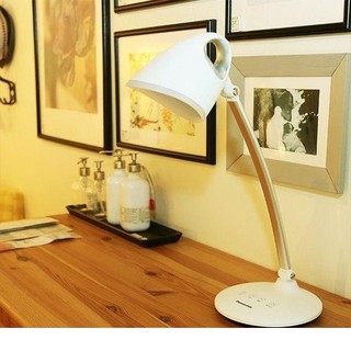 Đèn sạc để bàn LED Panasonic bảo hành 1 năm HH-LT062019