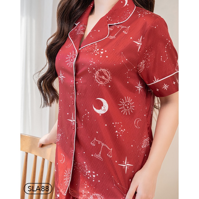 Bộ Pyjama satin ZAM Luxury - SLA88 - áo ngắn tay quần lửng hoạ tiết