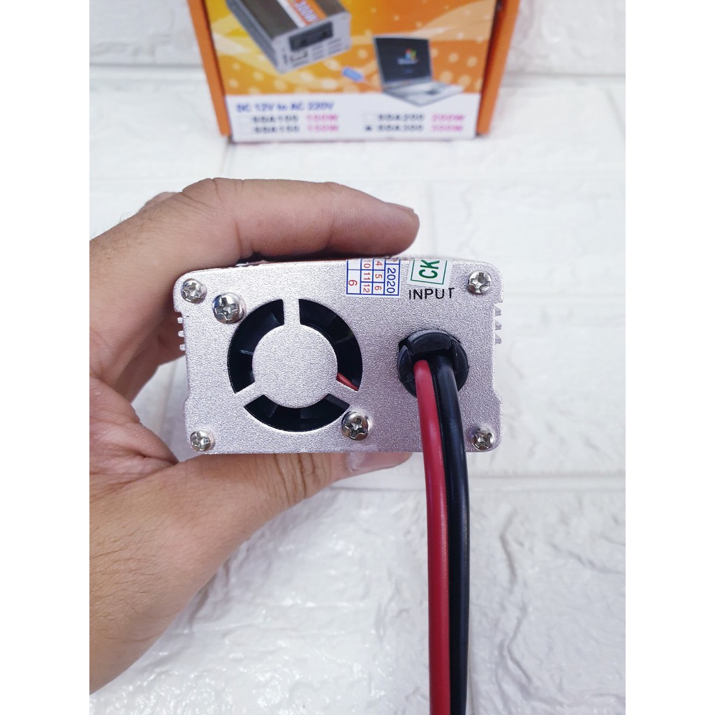 Inverter 12V ra 220V AC 300W cao cấp