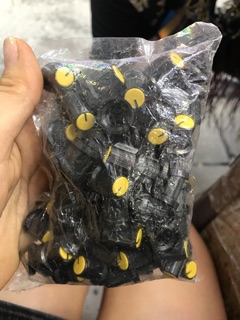 Núm triết áp có các mầu ( 1 gói 50c )