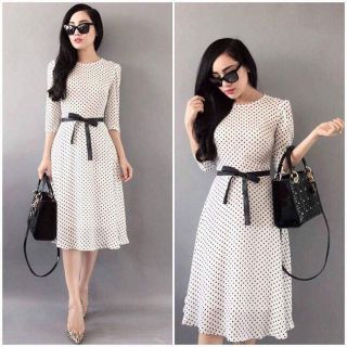 Đầm xòe chấm bi cột eo màu trắng bi đen