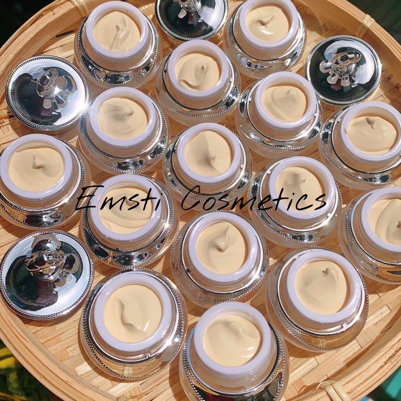 KEM FACE NHUNG PHẤN CAO CẤP - Dưỡng trắng da và makeup