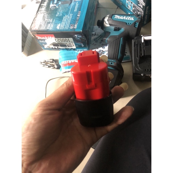 Pin đóng mới milwaukee 12v -2ah