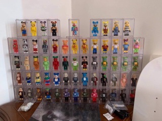 Hộp trưng bày bearbrick 100%