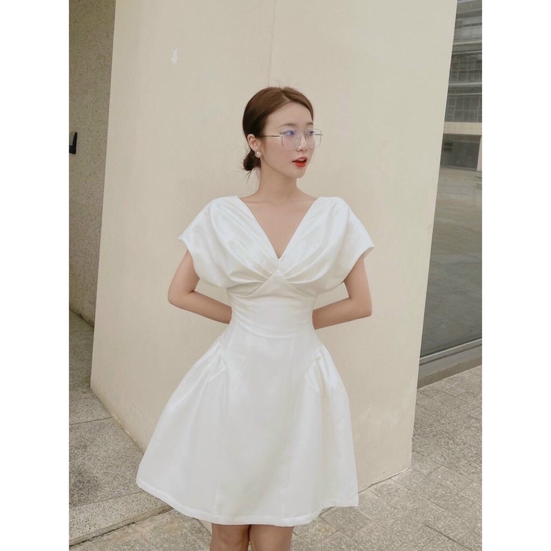 Đầm thiết kế cánh dơi sang trọng phù hợp dự tiệc và đi chơi cổ V xếp ly ngực N38