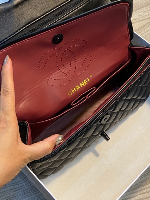 Túi da mịn CLASSIC size 26 khoá đen (k hộp) ảnh thật tự chụp | BigBuy360 - bigbuy360.vn
