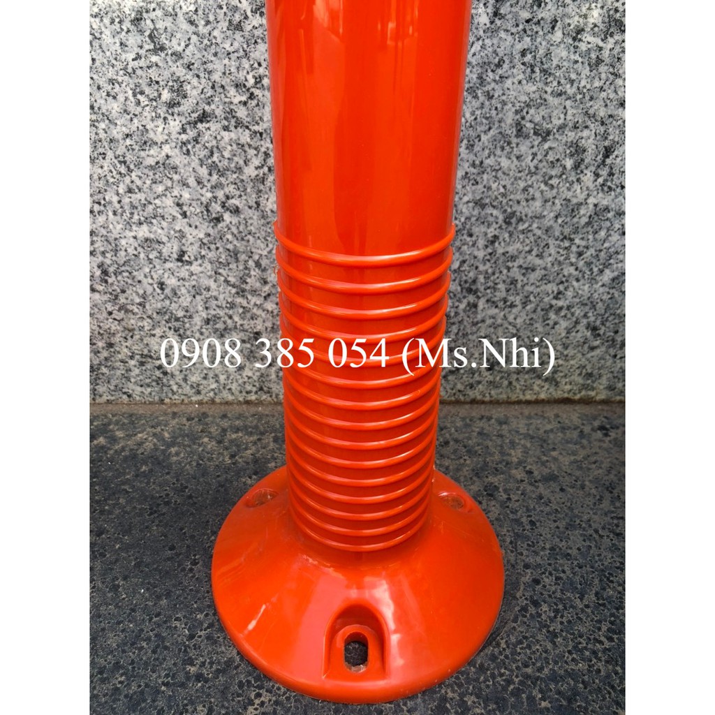 Cọc tiêu giao thông GT75B màu cam kèm phản quang - Hình thật