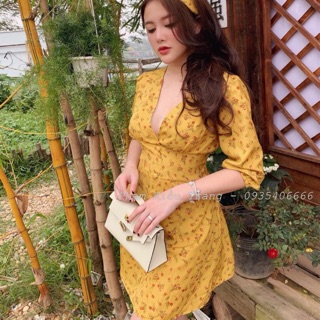 Váy hoa nhí vàng