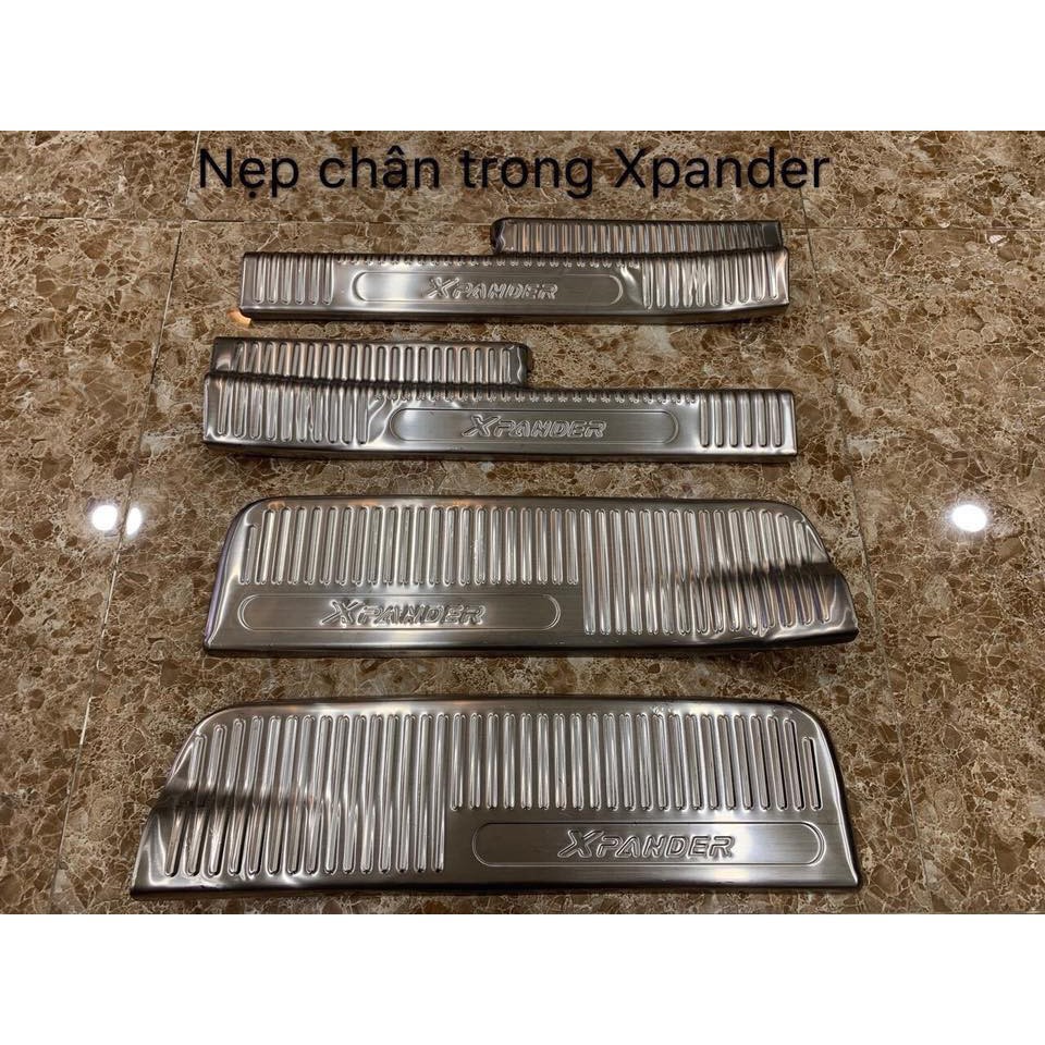 Xpander, ốp bậc Xpander 2019 ( 8 chi tiết ) mẫu inox