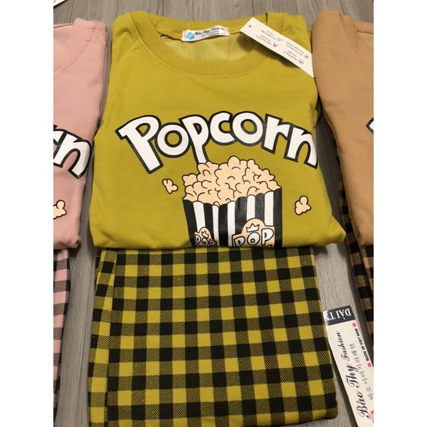 Đồ bộ thun cotton áo màu phối quần sọc giao hoạ tiết ngẫu nhiên