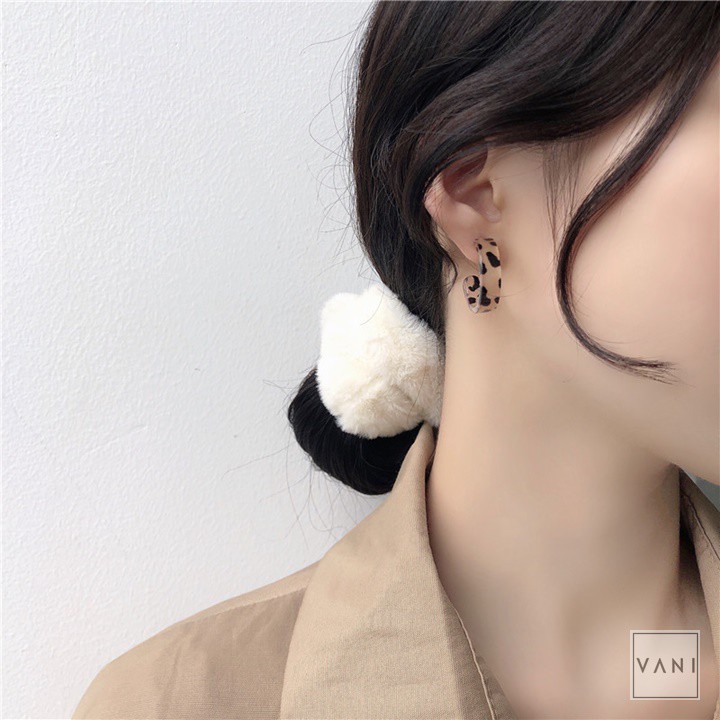 Khuyên Tai, Bông Tai Tròn Nhựa Họa Tiết Beo - Vani Store [TS000515-O86]