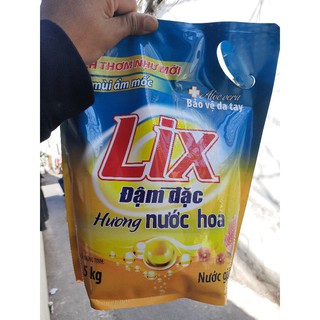 Nước giặt Lix Nước Hoa 3.5kg túi tiện lợi có vòi