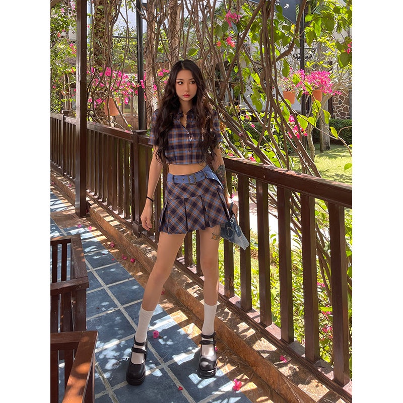 Set Áo Sơ Mi Ngắn + Chân Váy Xếp Ly Dáng Ôm Thời Trang Mùa Hè Hàng Mới Cho Nữ