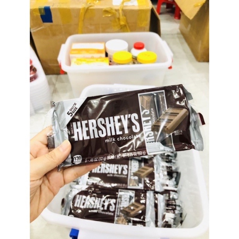 Kẹo Socola Hershey's Milk Chocolate with Almonds 5 Packs Mỹ