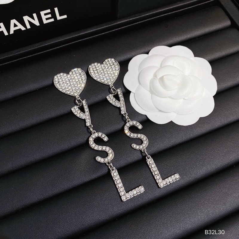 KHUYÊN TAI THƯƠNG HIỆU