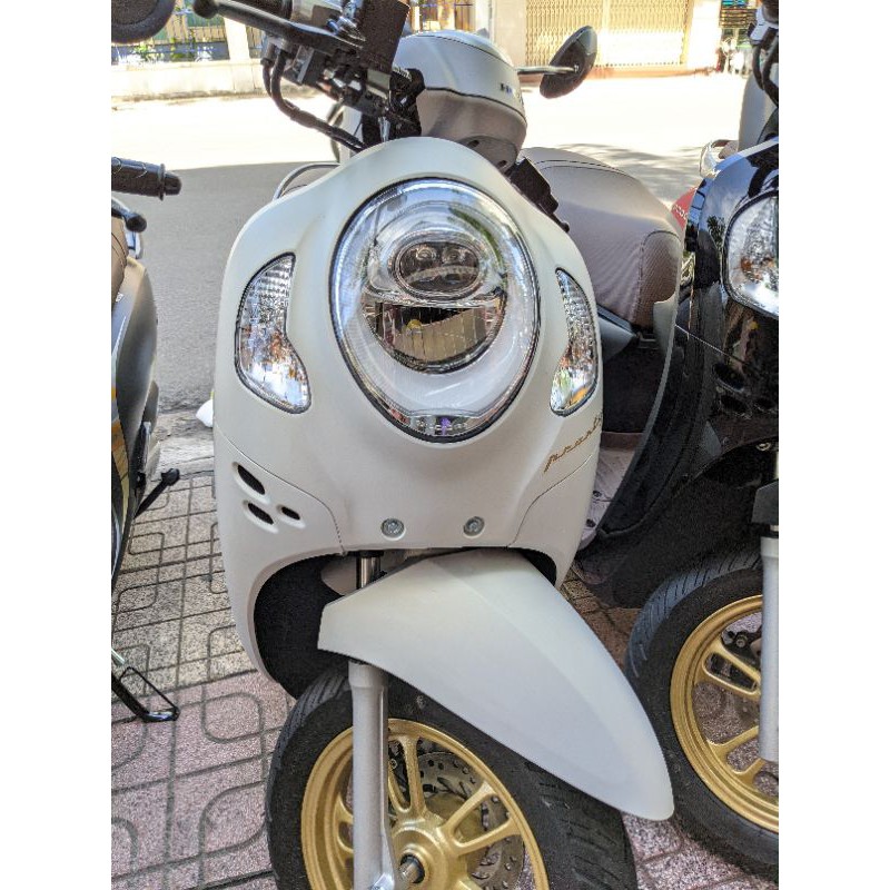 Tay thắng Scoopy 2021 đến 2023