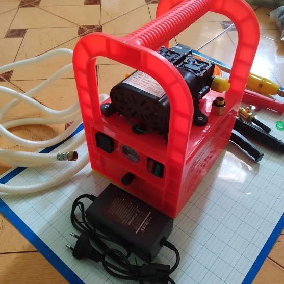 Bình phun thuốc trừ sâu xách tay 12V 12AH