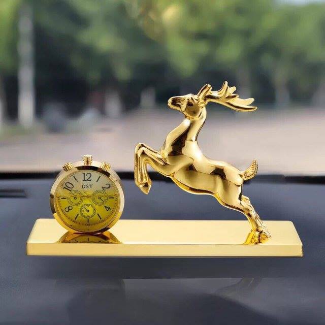 Tượng ngựa mạ vàng kèm nước hoa - Kèm đồng hồ cao cấp trên taplo xe hơi, Ôtô, ảnh chụp sản phẩm thật
